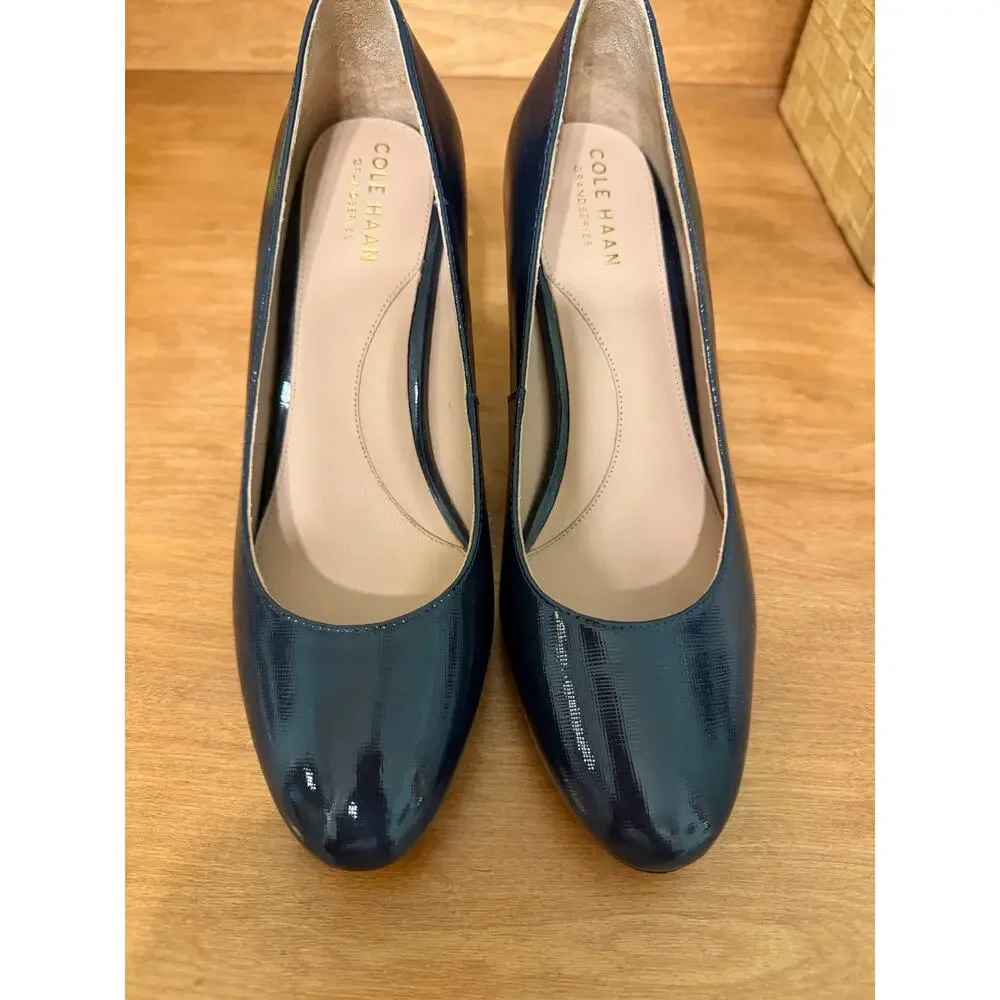 Cole Haan- Navy Blue patent leather heel- size 7 - Picture 2 of 10